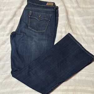 Levi’s Classic Blue Women's Jeans